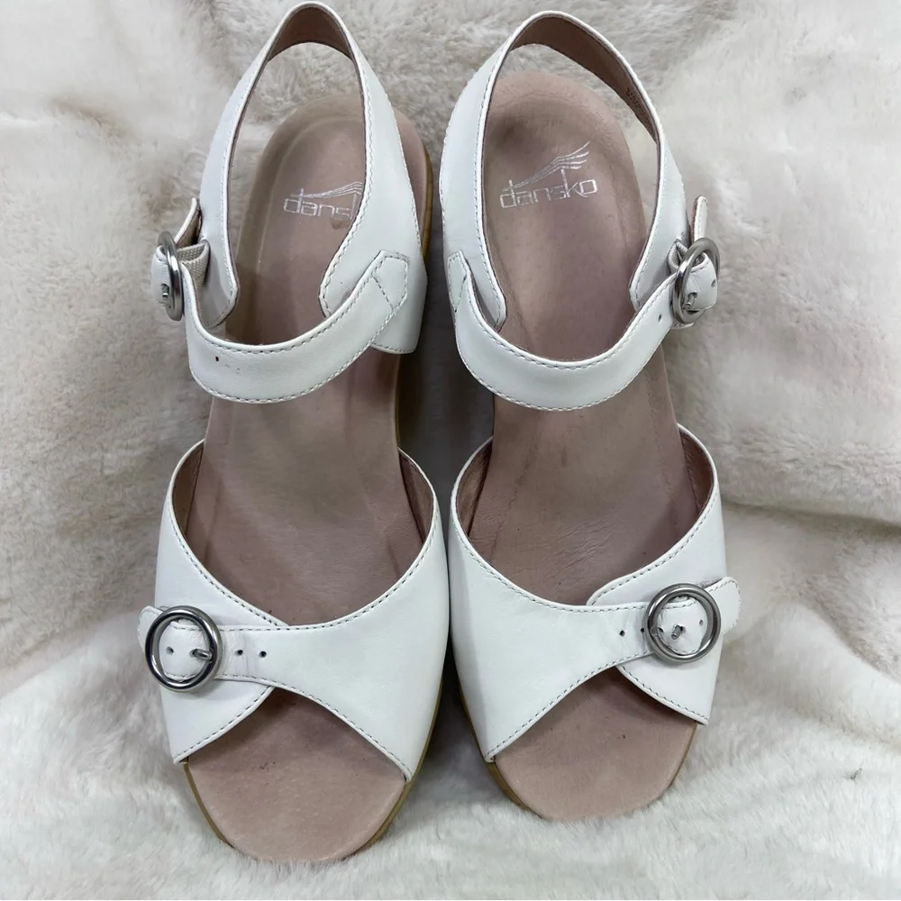 Dansko White June Leather Sandal size 39/8.5/9. - Picture 3 of 15